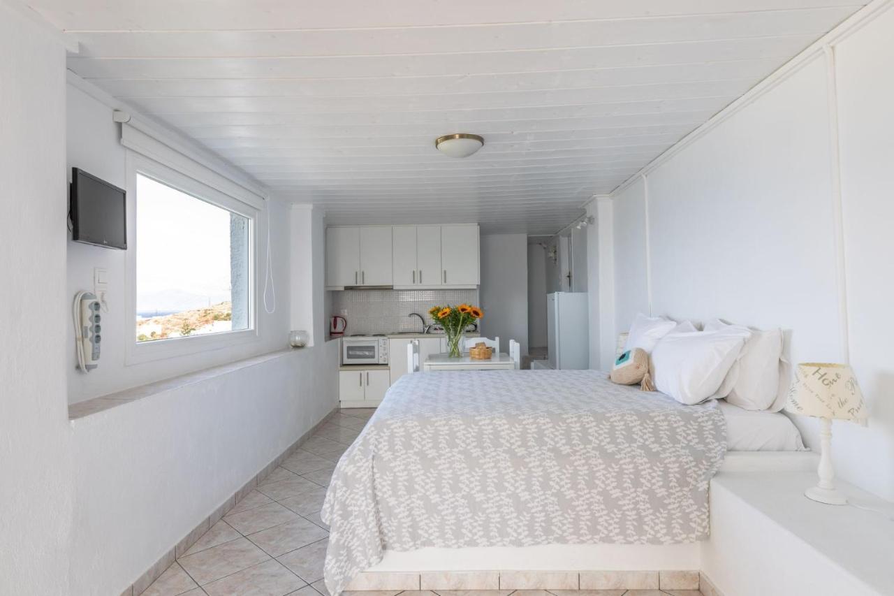 Sea Wind Apartments Agios Stefanos  Bagian luar foto